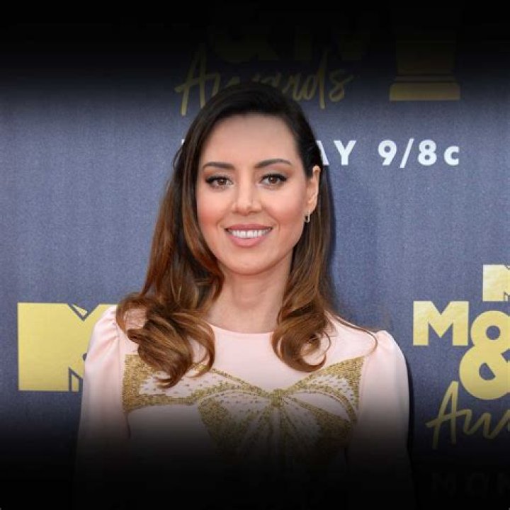 Aubrey Plaza Net Worth - Wiki, Age, Weight and Height, Relationships, Family, and More