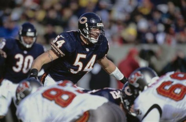 Brian Urlacher Net Worth - Wiki, Age, Weight and Height, Relationships, Family, and More
