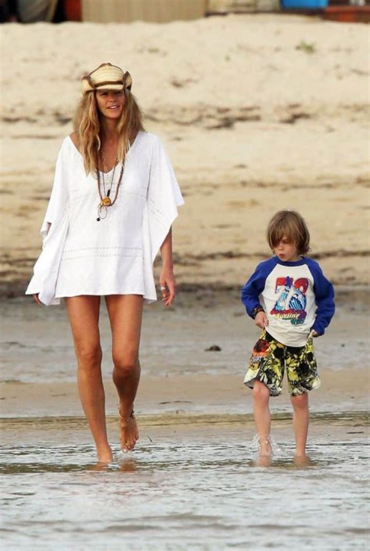 Elle Macpherson Net Worth : Lifestyle & Modeling