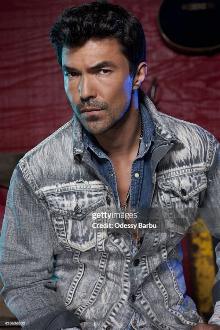 Ian Anthony Dale Net Worth - Wiki, Age, Weight and Height, Relationships, Family, and More