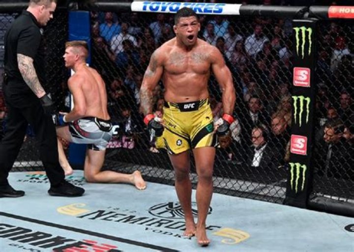 Is Gilbert Burns Christian – What Religion Does He Follow? Parents And Wife
