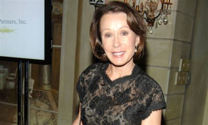Susan Brown Net Worth - Wiki, Age, Weight and Height, Relationships, Family, and More